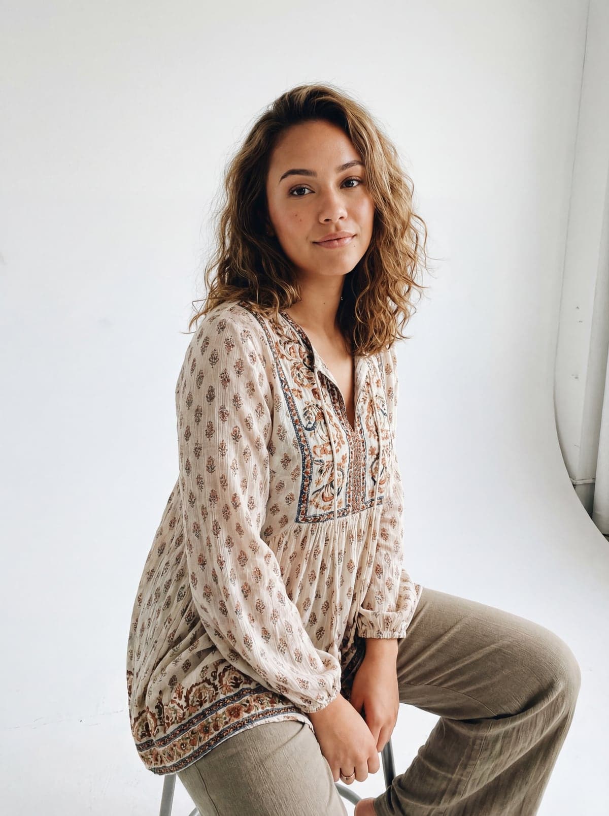 Valentina Reyes - The Golden Siren